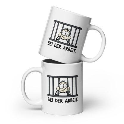 Bei der Arbeit - Lustige Tasse für deinen Arbeitsalltag - SprücheKüche - Druckfrisch & frech