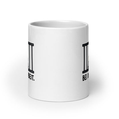 Bei der Arbeit - Lustige Tasse für deinen Arbeitsalltag - SprücheKüche - Druckfrisch & frech