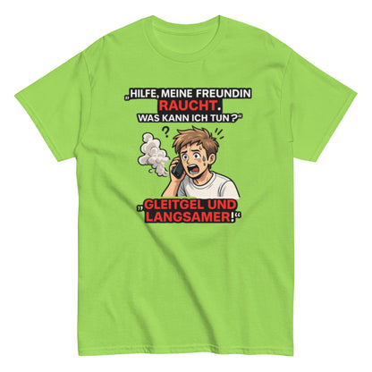 HILFE MEINE FREUNDIN BRENNT - Lustiges Herren T-Shirt - SprücheKüche - Druckfrisch & frech