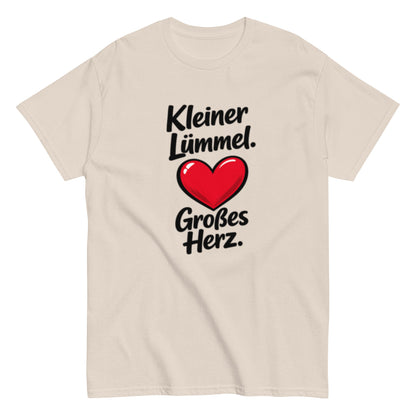 Kleiner Lümmel, großes Herz - Lustiges Unisex T-Shirt - SprücheKüche - Druckfrisch & frech
