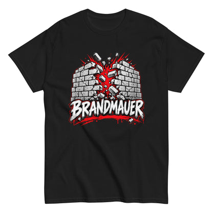T-Shirt mit dem Schriftzug „BRANDMAUER“ und einem aufbrechenden Mauer-Motiv in Schwarz, Weiß und Rot
