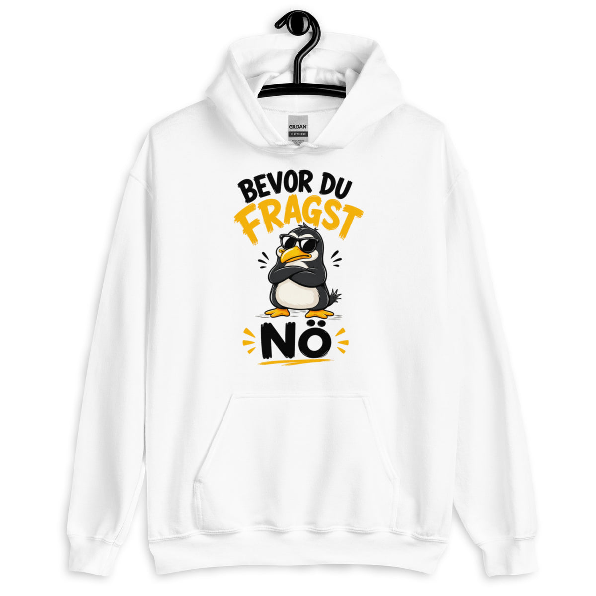 Weißer Hoodie mit einem coolen Pinguin mit Sonnenbrille und dem Schriftzug Bevor du fragst Nö in schwarzer und gelber Schrift.
