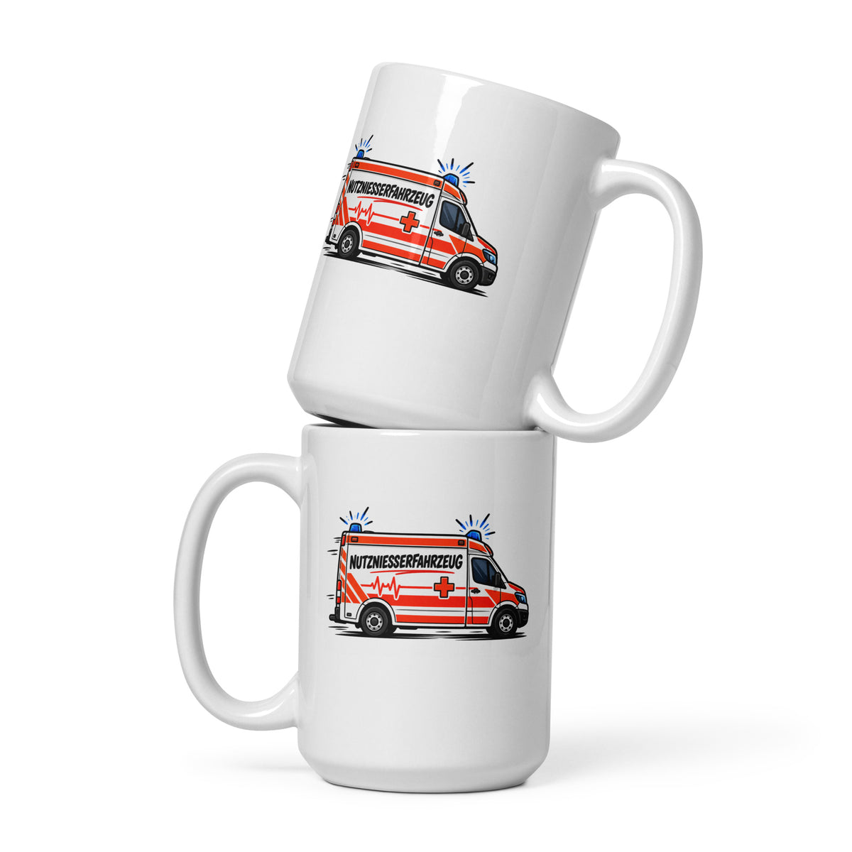 Lustige weiße Tasse mit Comic-Rettungswagen und dem Spruch „Nutzniesserfahrzeug“ in schwarzer und roter Schrift.